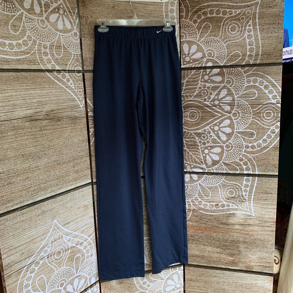 athleisure dark blue nike pants gorpcore